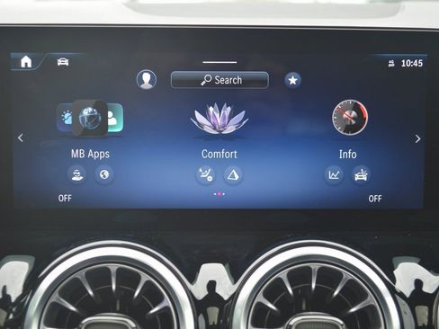 Certified 2025 Mercedes-Benz GLA 250 image 22