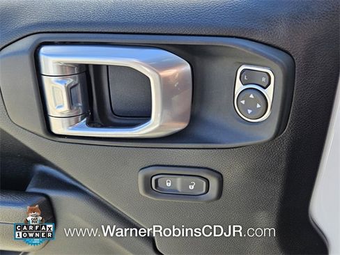 Used 2022 Jeep Wrangler Unlimited Sport image 32