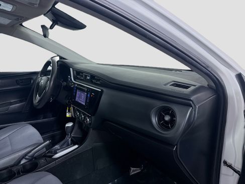 Used 2017 Toyota Corolla L w/ Carpet Mat Package (TMS) FWD image 29