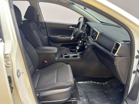 Used 2020 Kia Sportage LX FWD image 14