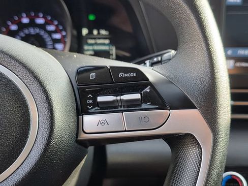 Used 2023 Hyundai Elantra SEL FWD image 22