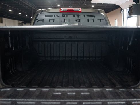 Used 2016 GMC Canyon SLT w/ Driver Alert Package AWD/4WD image 17