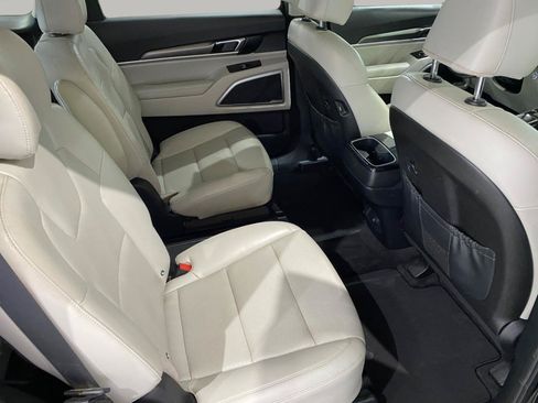 Used 2020 Kia Telluride S AWD/4WD image 28