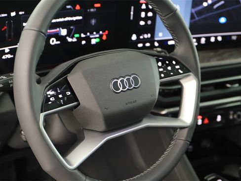 New 2025 Audi Q5 Premium image 16