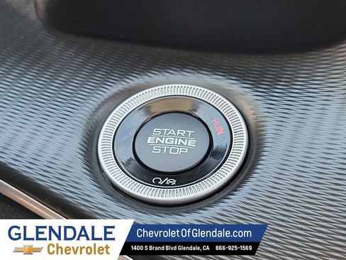 Used 2023 Jeep Grand Cherokee Laredo AWD/4WD image 32