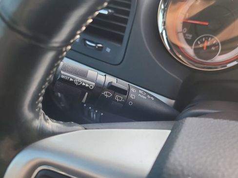 Used 2018 Dodge Grand Caravan GT image 28