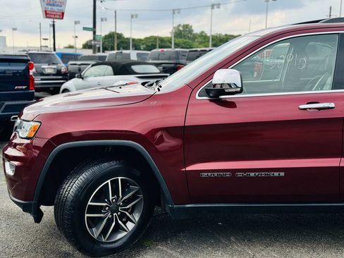 Used 2021 Jeep Grand Cherokee Limited AWD/4WD image 9