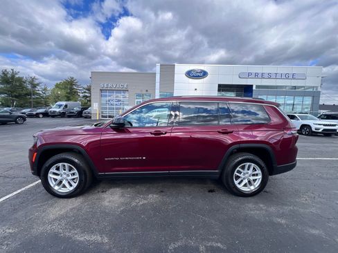 Used 2024 Jeep Grand Cherokee L Laredo w/ Luxury Tech Group I AWD/4WD image 5