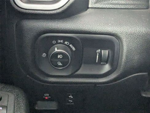 Used 2023 RAM 1500 Big Horn RWD image 16