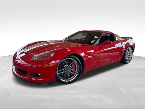 Used 2006 Chevrolet Corvette Z06 w/ Preferred Equipment Group RWD image 5
