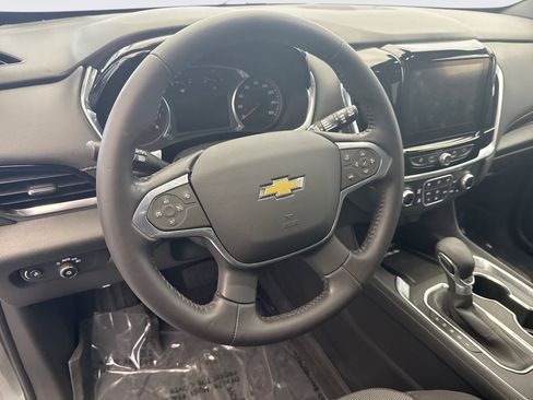 Used 2022 Chevrolet Traverse LT AWD/4WD image 12