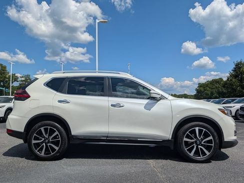 Used 2020 Nissan Rogue SL w/ Premium Package AWD/4WD image 5