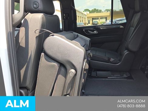 Used 2024 Chevrolet Tahoe RST w/ Luxury Package RWD image 6
