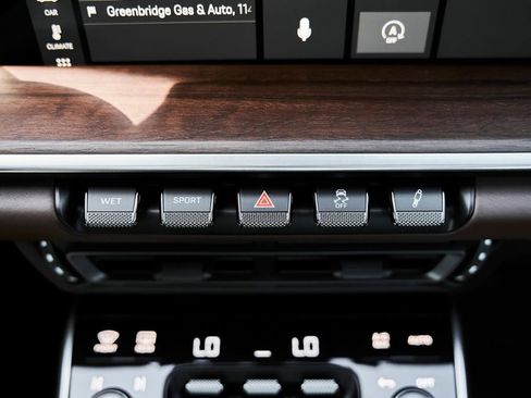 Used 2020 Porsche 911 Carrera 4S w/ Premium Package image 64