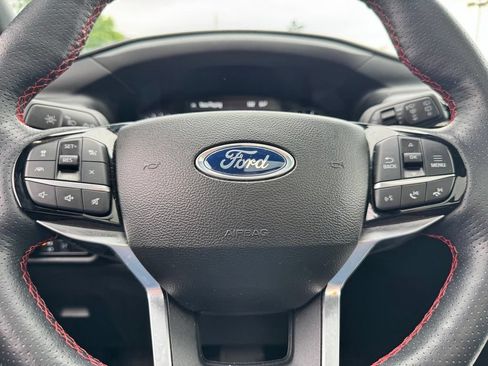 Used 2023 Ford Explorer ST-Line w/ Class IV Trailer Tow Package AWD/4WD image 19