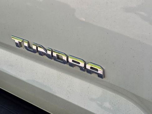 Used 2025 Toyota Tundra Limited AWD/4WD image 15
