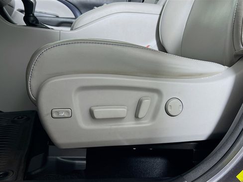 Certified 2015 Toyota Highlander XLE image 20