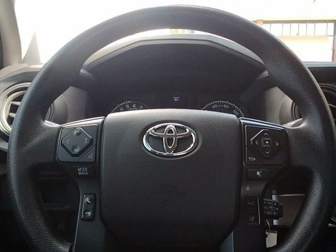 Used 2019 Toyota Tacoma SR5 image 12