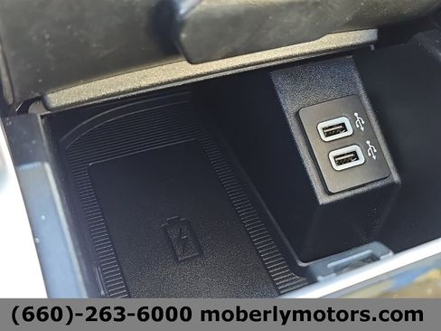 Used 2019 Ford Edge Titanium w/ Equipment Group 301A image 39