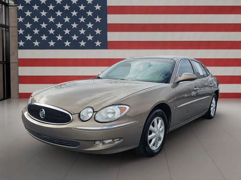 Used 2006 Buick LaCrosse CXL w/ Driver Confidence Package image 3