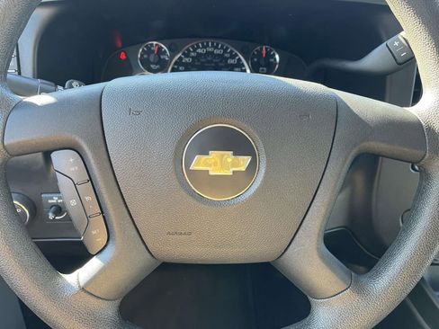 Used 2024 Chevrolet Express 2500 w/ Driver Convenience Package image 18
