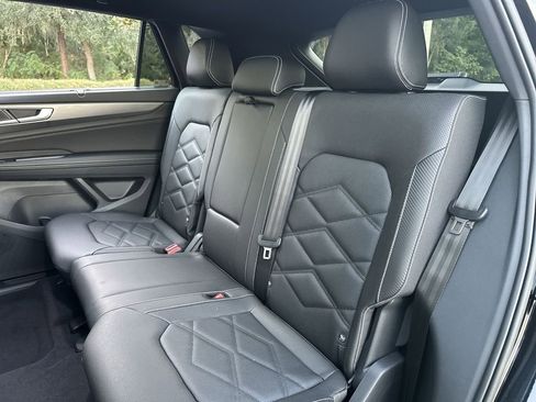 New 2026 Volkswagen Atlas Cross Sport SE image 23