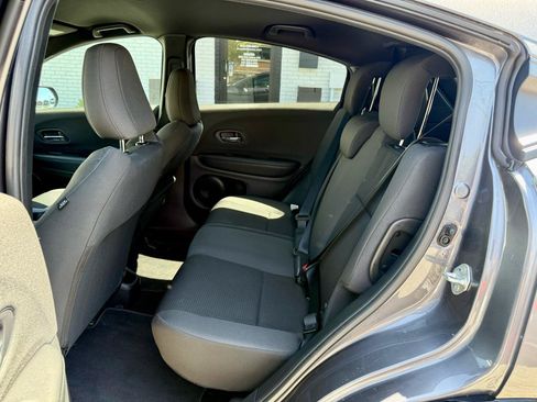 Used 2022 Honda HR-V Sport image 18
