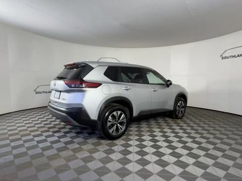 Certified 2023 Nissan Rogue SV image 8