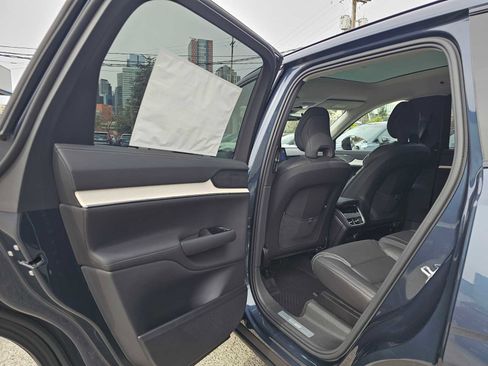 New 2026 Volvo EX90 Ultra image 18