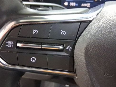 Used 2025 Chevrolet Tahoe LT image 29