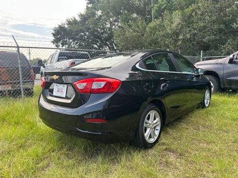 Used 2016 Chevrolet Cruze LT FWD image 4