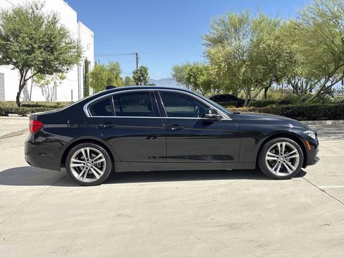 Used 2018 BMW 330i xDrive Sedan AWD/4WD image 2