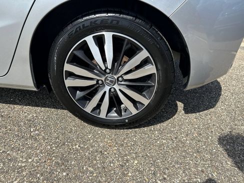Used 2016 Honda Fit EX image 7