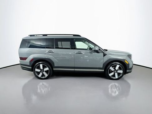 Certified 2024 Hyundai Santa Fe Limited AWD/4WD image 9