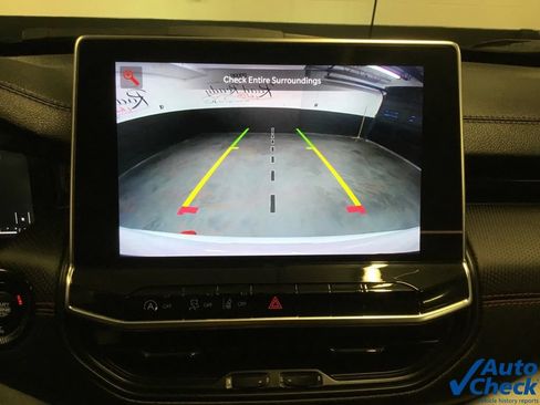 Used 2022 Jeep Compass Trailhawk w/ Trailhawk Elite Group AWD/4WD image 52