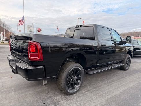 New 2026 RAM 2500 Big Horn AWD/4WD image 4