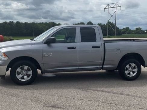 Used 2024 RAM 1500 Classic SLT RWD image 5