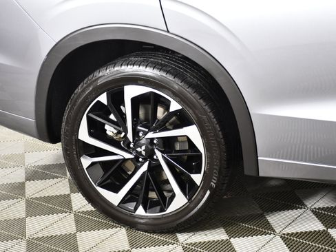 Used 2024 Mitsubishi Outlander SEL AWD/4WD image 56