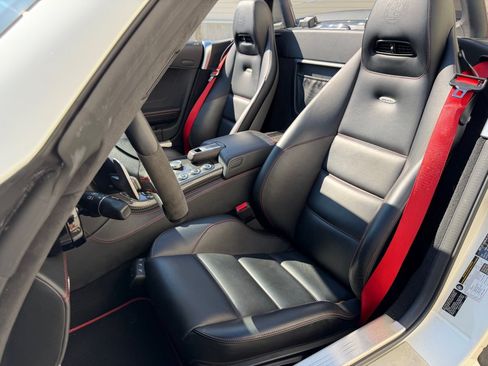 Used 2014 Mercedes-Benz SLS AMG GT Roadster image 15