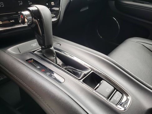 Used 2019 Honda HR-V EX-L image 24