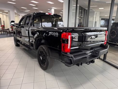 New 2026 Ford F250 Lariat w/ Black Appearance Package image 10