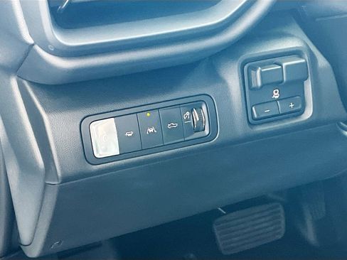 Used 2024 Chevrolet Silverado EV W/T AWD/4WD image 9