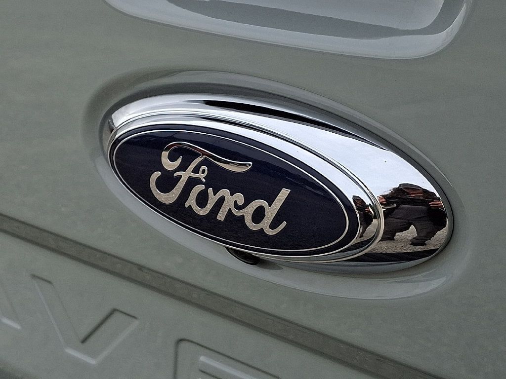 Used 2024 Ford Maverick Lariat w/ 4K Tow Package AWD/4WD image 33