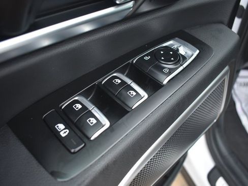 Used 2022 Kia Telluride EX w/ EX Premium Package FWD image 11