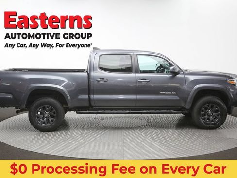 Used 2020 Toyota Tacoma SR5 AWD/4WD image 45