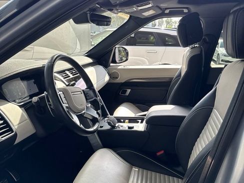 Certified 2023 Land Rover Discovery Metropolitan Edition AWD/4WD image 7