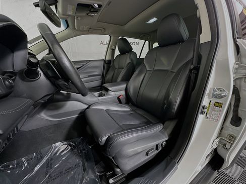 Used 2022 Subaru Outback Limited image 12