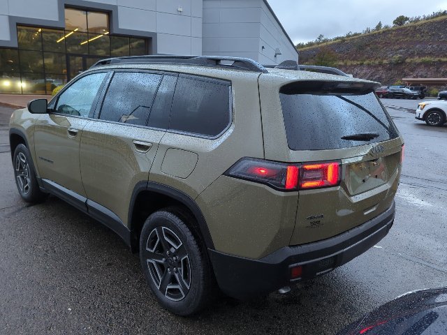 Used 2026 Jeep Cherokee Laredo AWD/4WD image 4