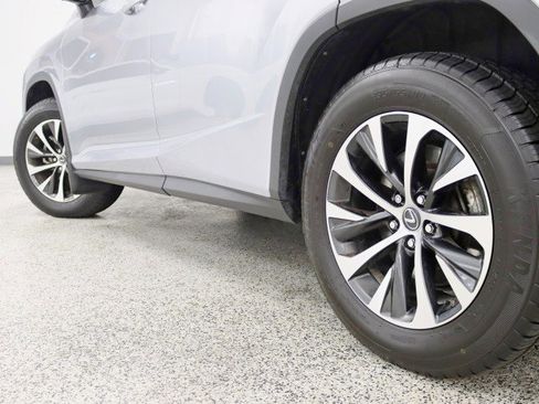 Used 2022 Lexus RX 350L Premium w/ Premium Package AWD/4WD image 12