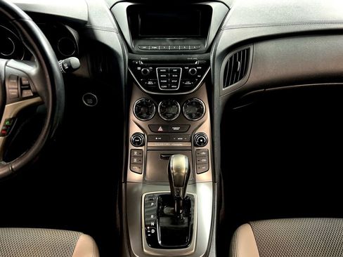 Used 2016 Hyundai Genesis 3.8 image 20